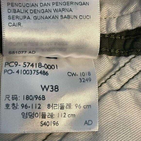 Levi's Belted Cargo Shorts Olive Green Knit Loose Fit Hiking Outdoor 38 - Picture 7 of 7